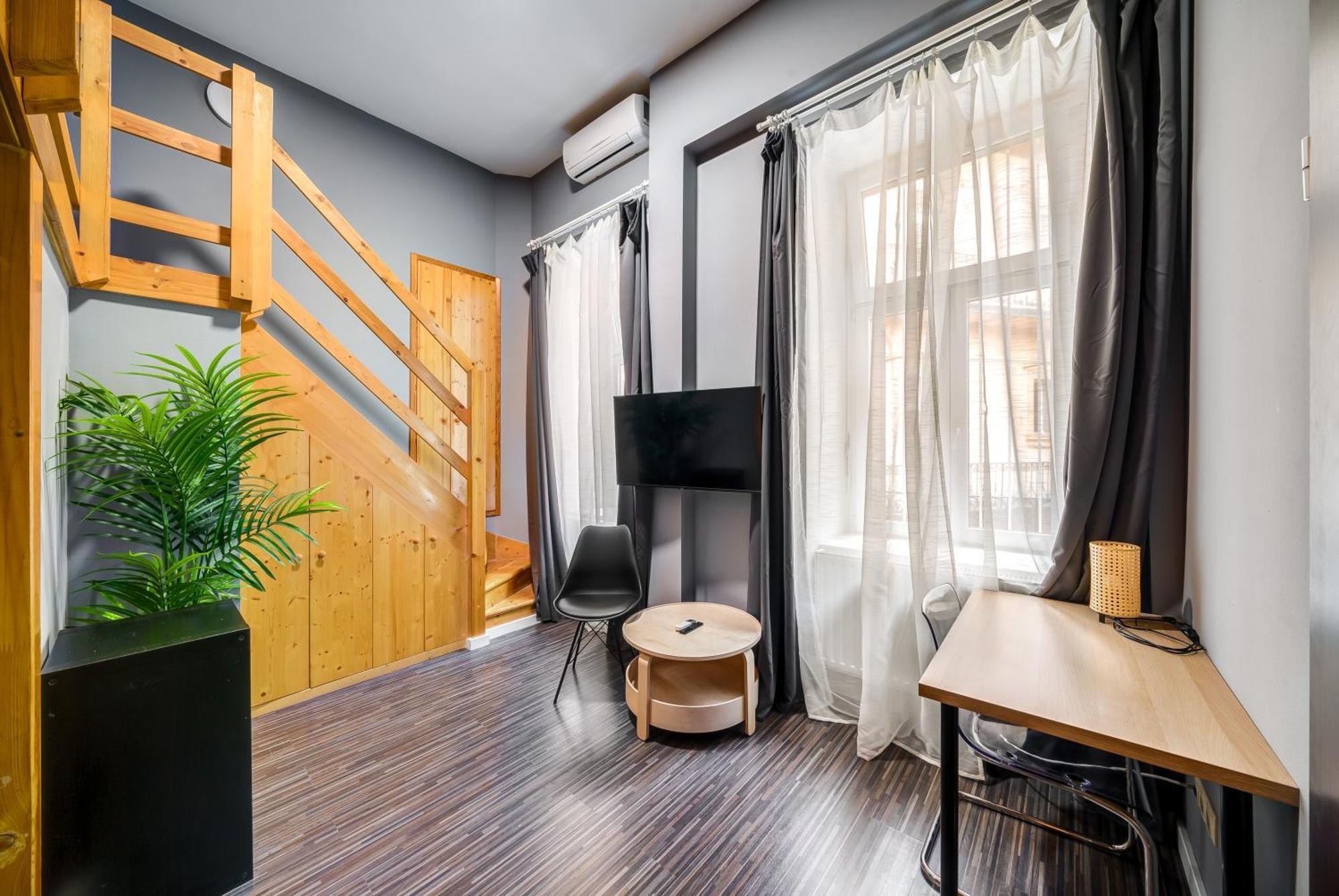 Oktogon Four Residence Будапеща Екстериор снимка